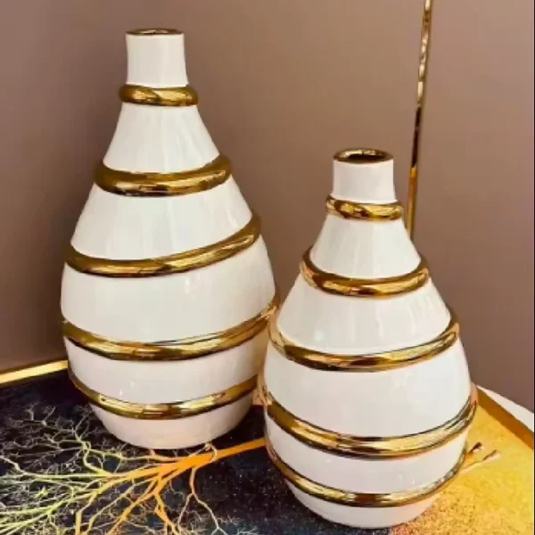 Denby L Vas